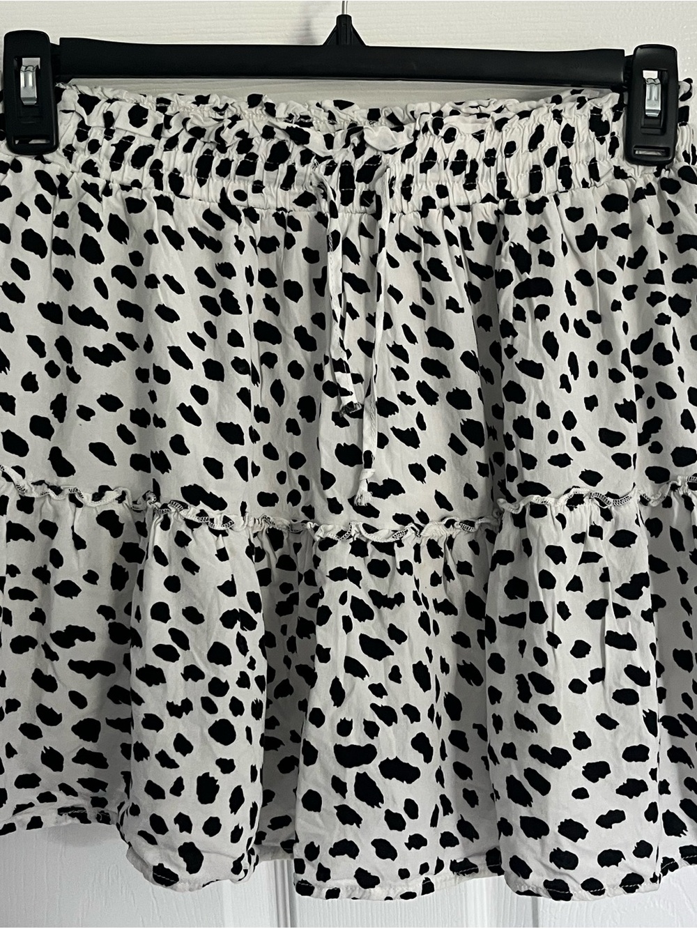 Women's Black and White Tiered Spot Print Skirt